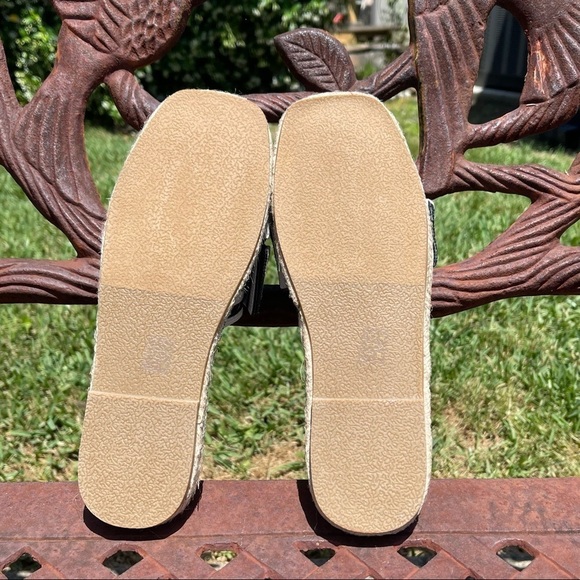 💋NWT NEIMAN Marcus Braided Just Slip On Stripe Bow Sandals - Picture 8 of 14